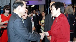 Une rencontre Vietnam-Canada à l’occasion du 40ème anniversaire  l’établissement des relations - ảnh 1